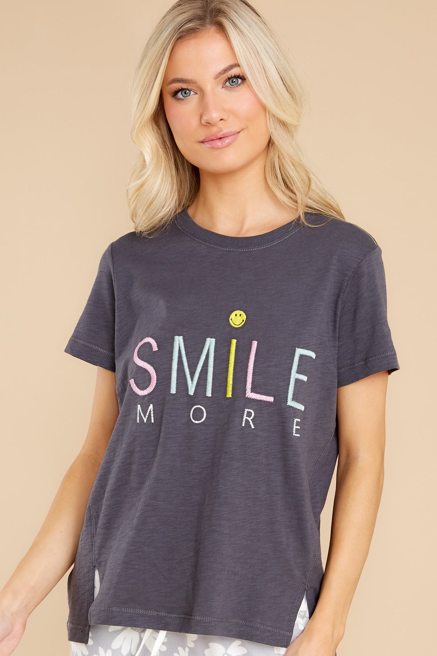 Find The Joy Grey Graphic Tee
