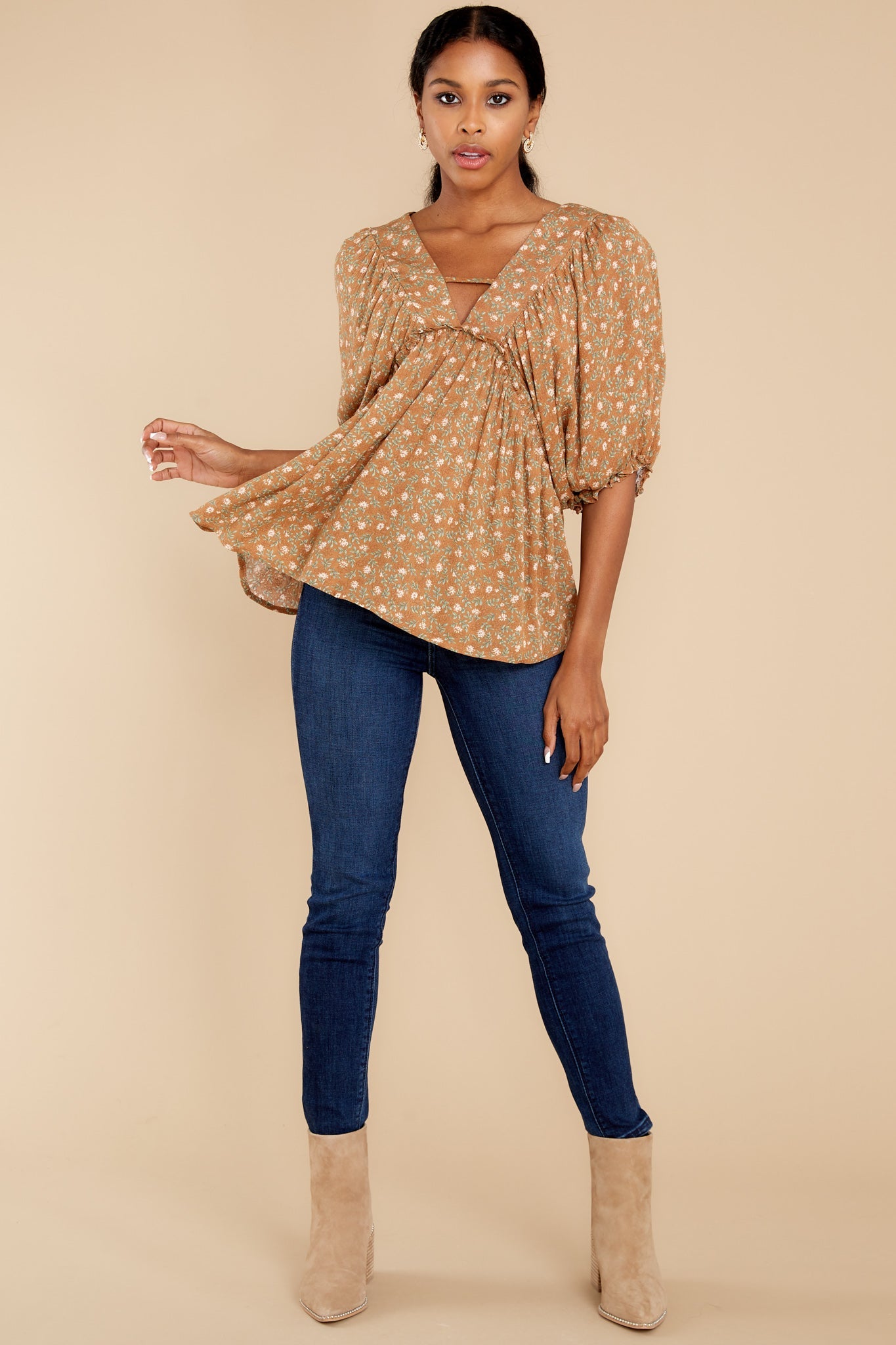 Scope Of Interest Brown Floral Print Top