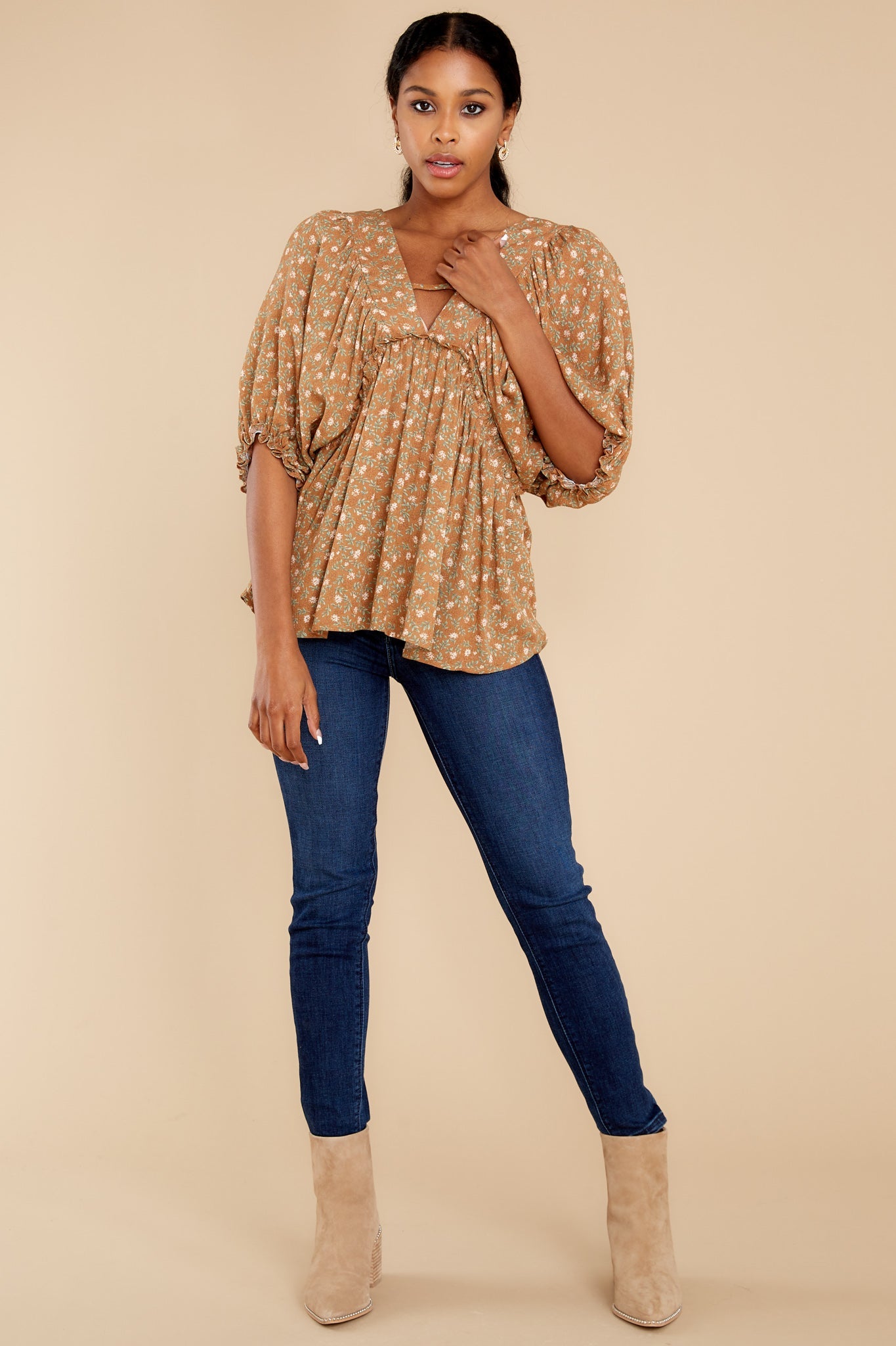 Scope Of Interest Brown Floral Print Top