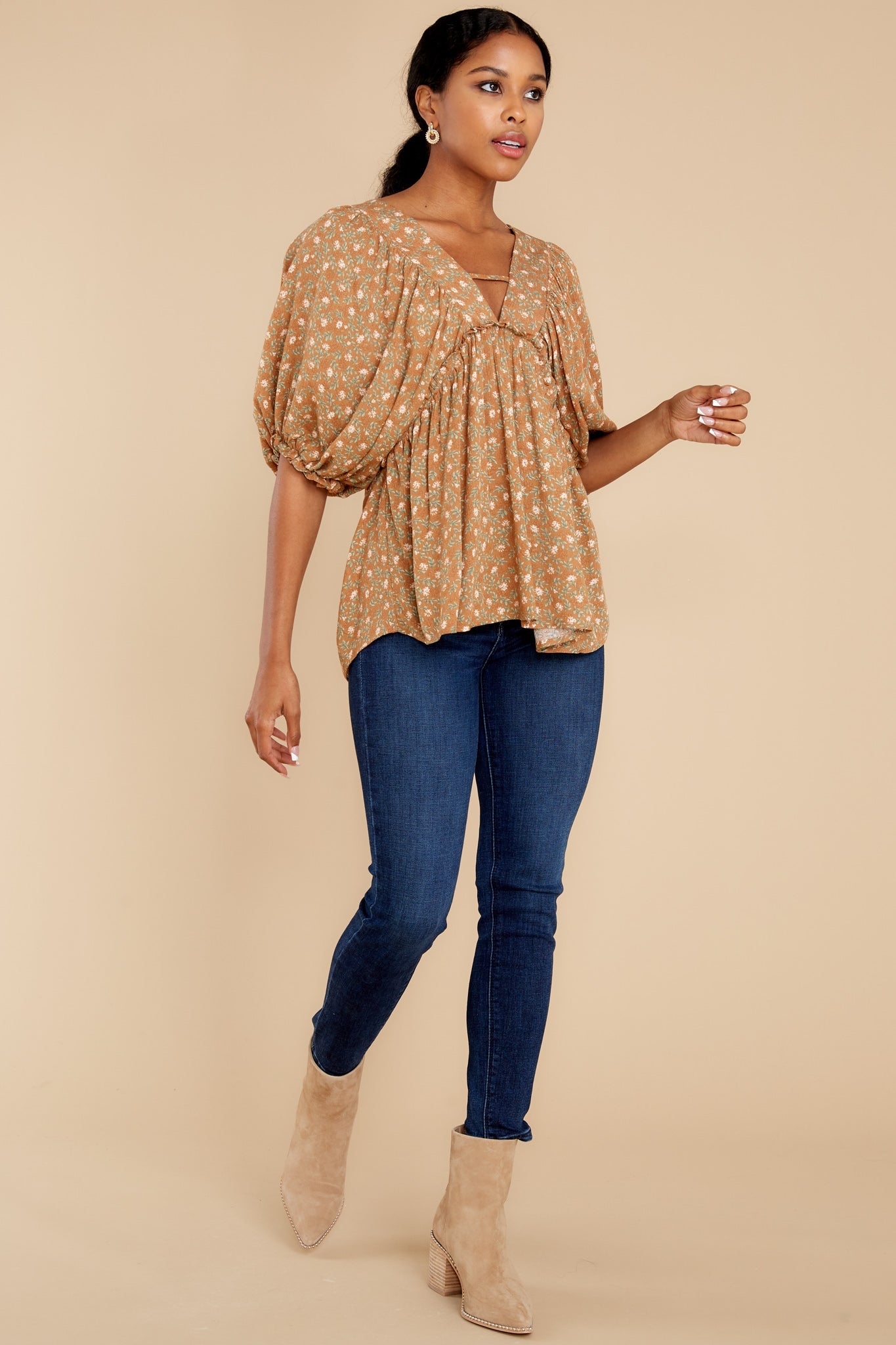 Scope Of Interest Brown Floral Print Top