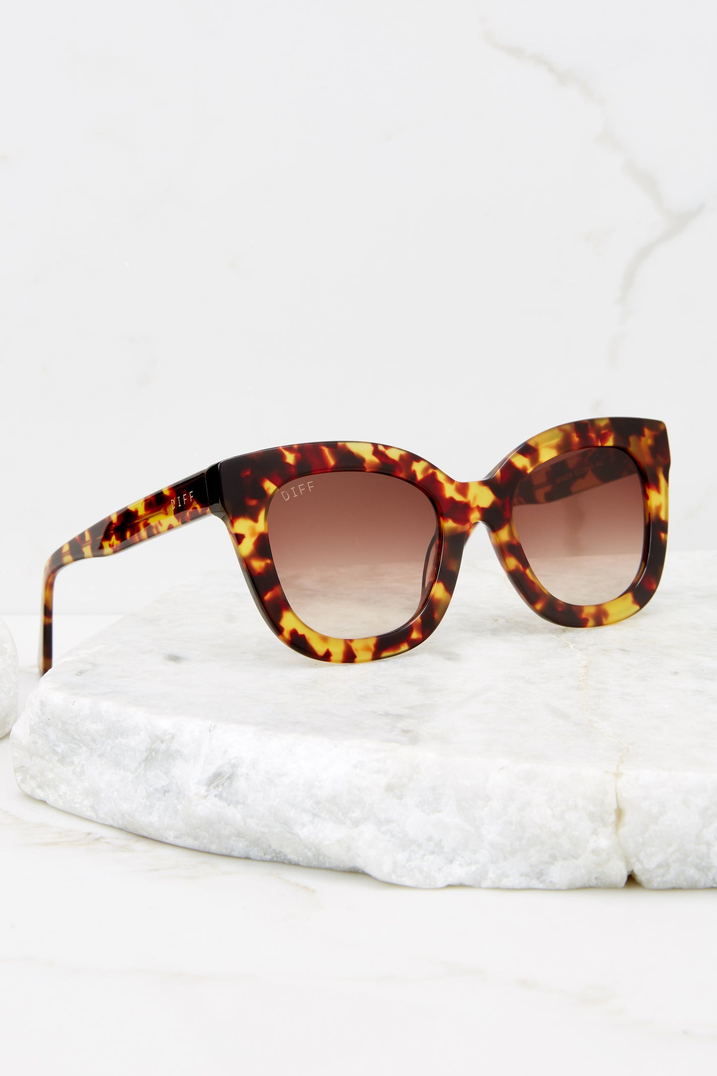 Noemi Amber Tortoise Brown Gradient Sunglasses