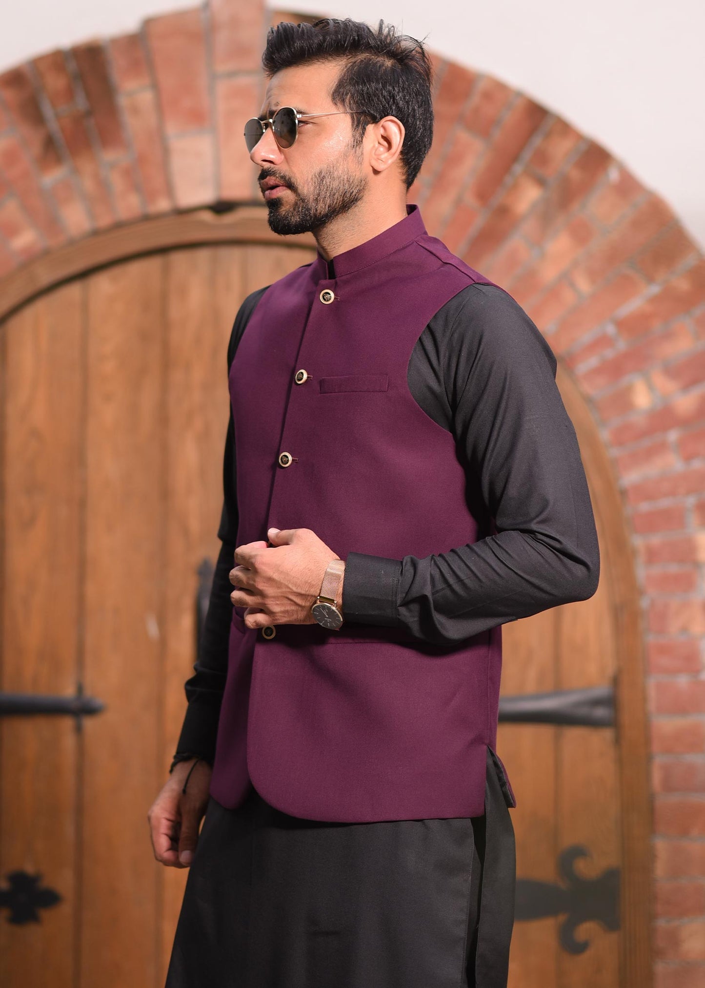 Muraqsh - Burgundy on Black - 3PC