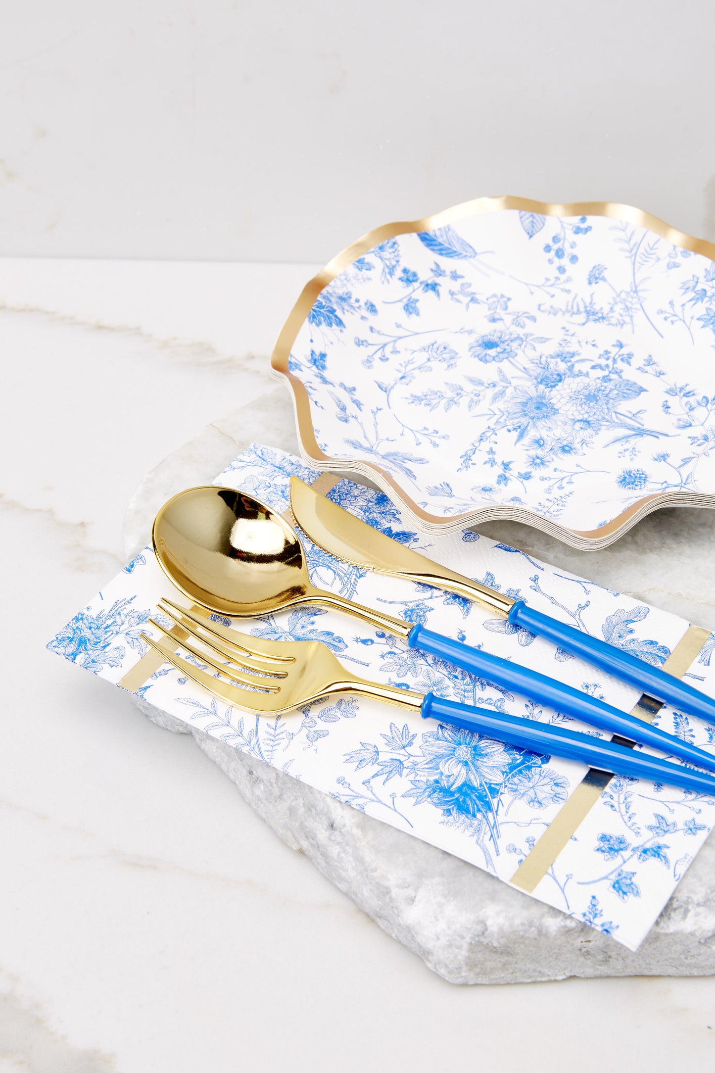Bella China Blue And Gold Cutlery Set