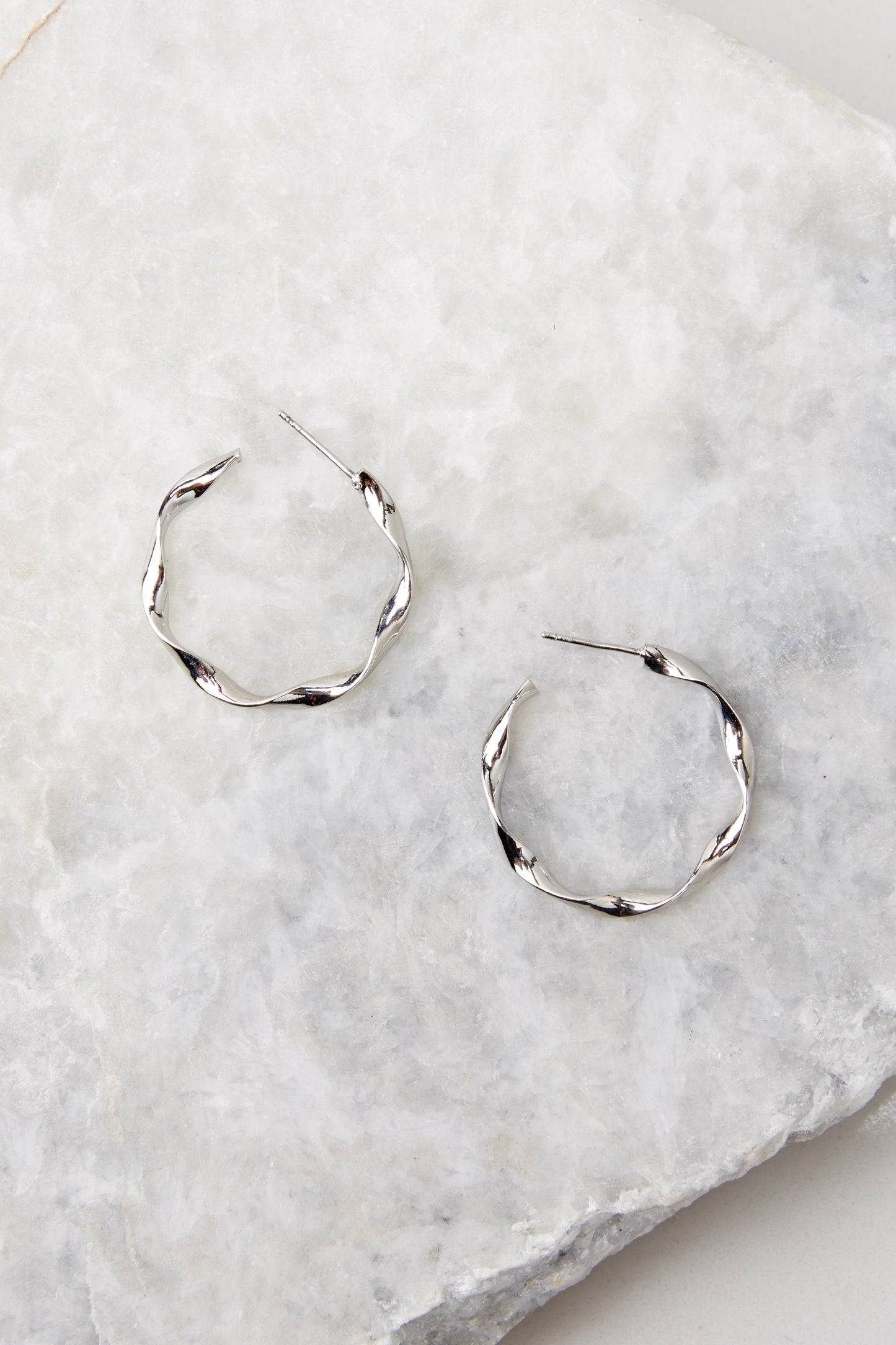 Sweet Twist Silver Hoop Earrings