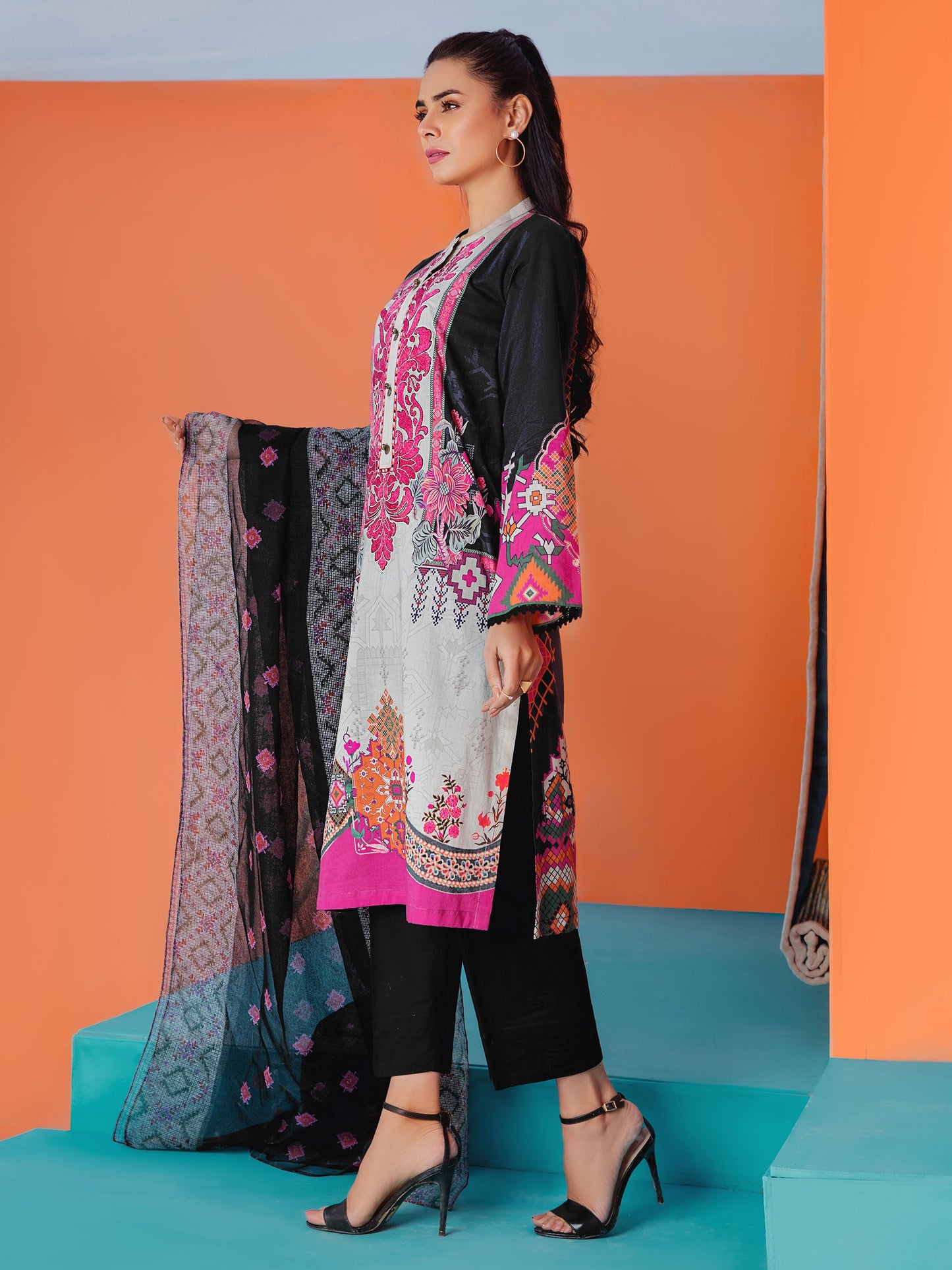 2 Piece Embroidered Lawn Suit