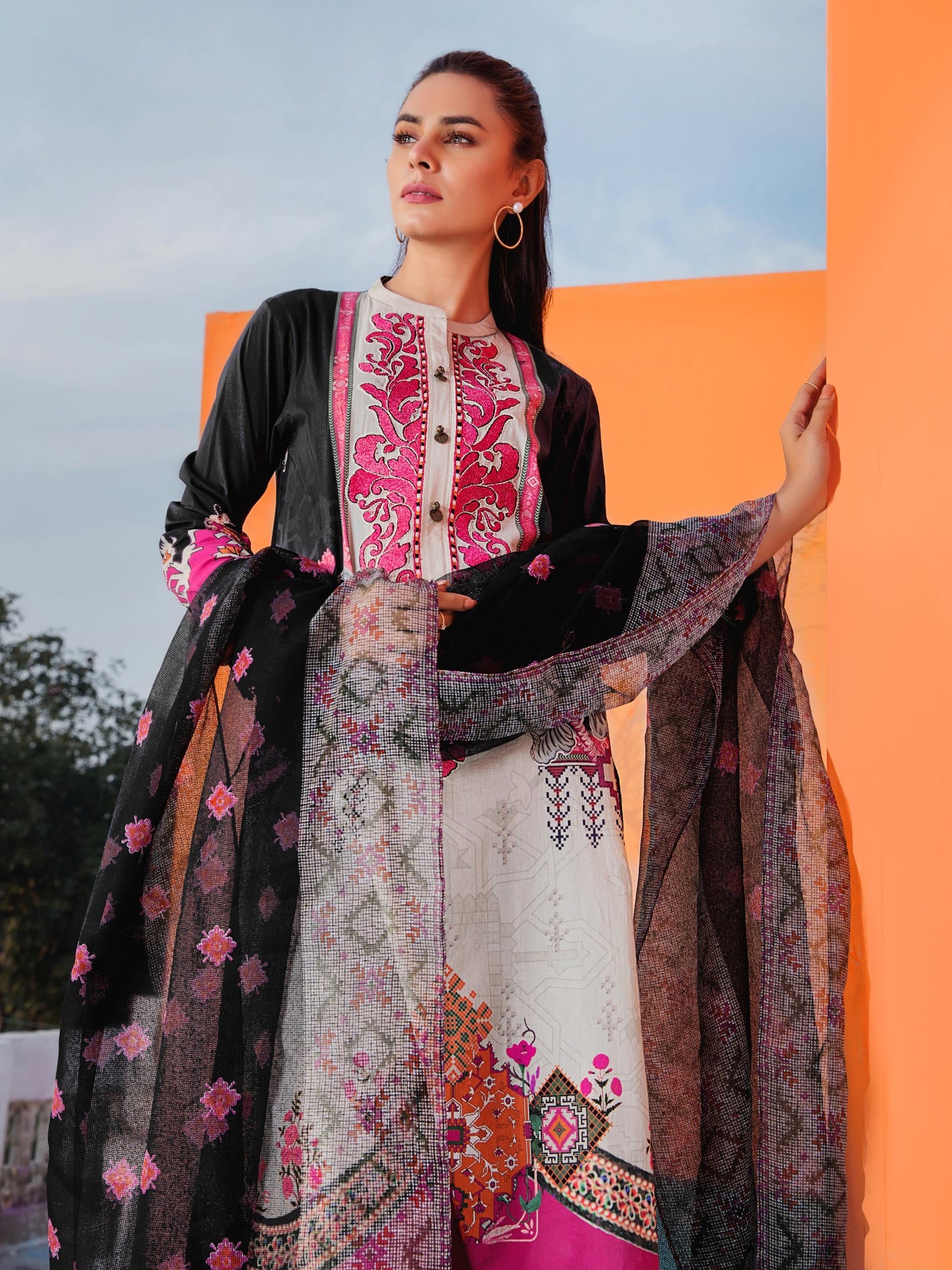 2 Piece Embroidered Lawn Suit