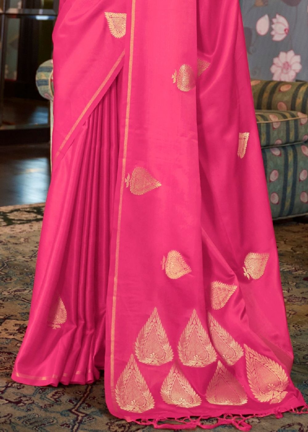 Taffy Pink Zari Butta Woven Banarasi Silk Saree : Top Pick