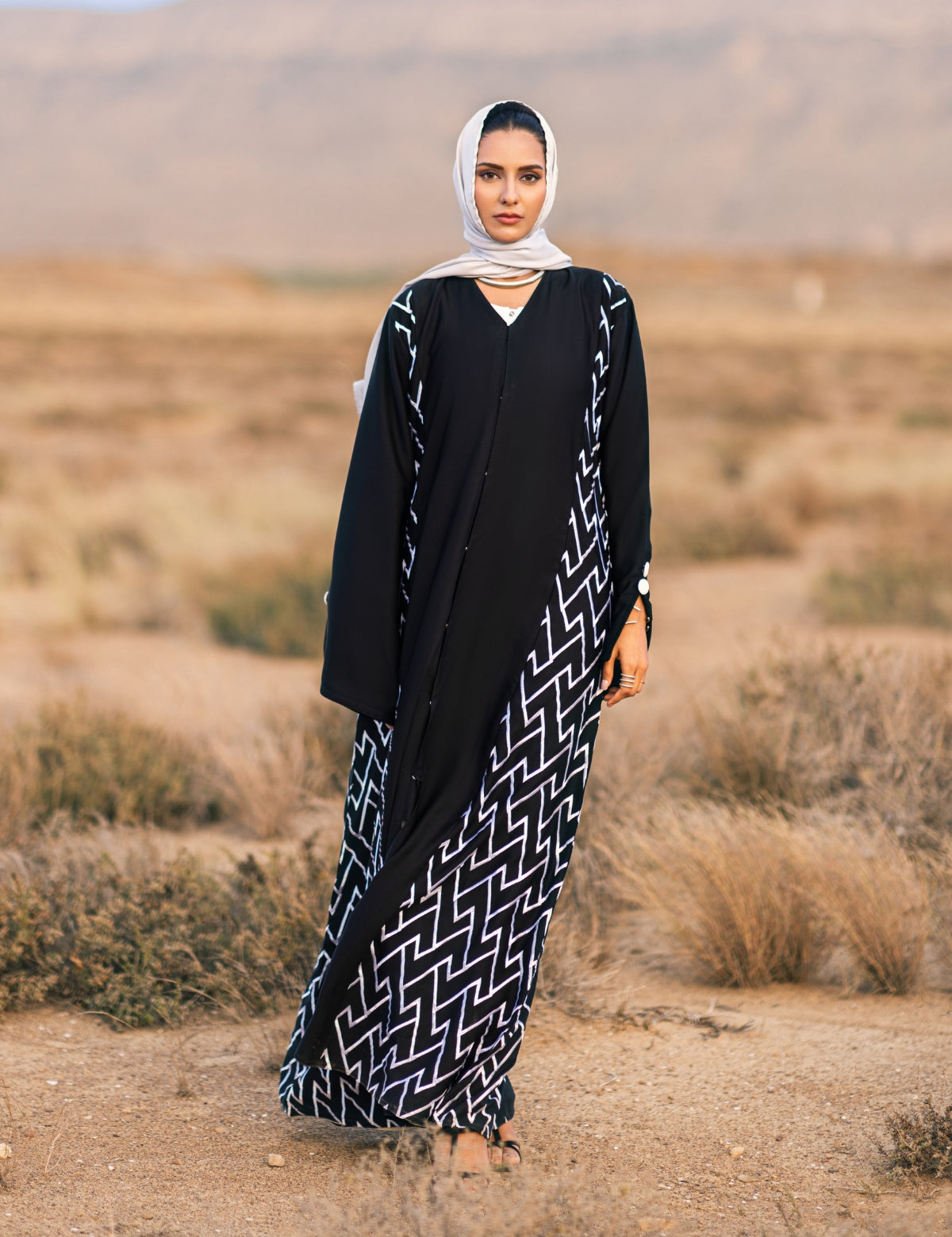 WHIMSY CHARM ABAYA