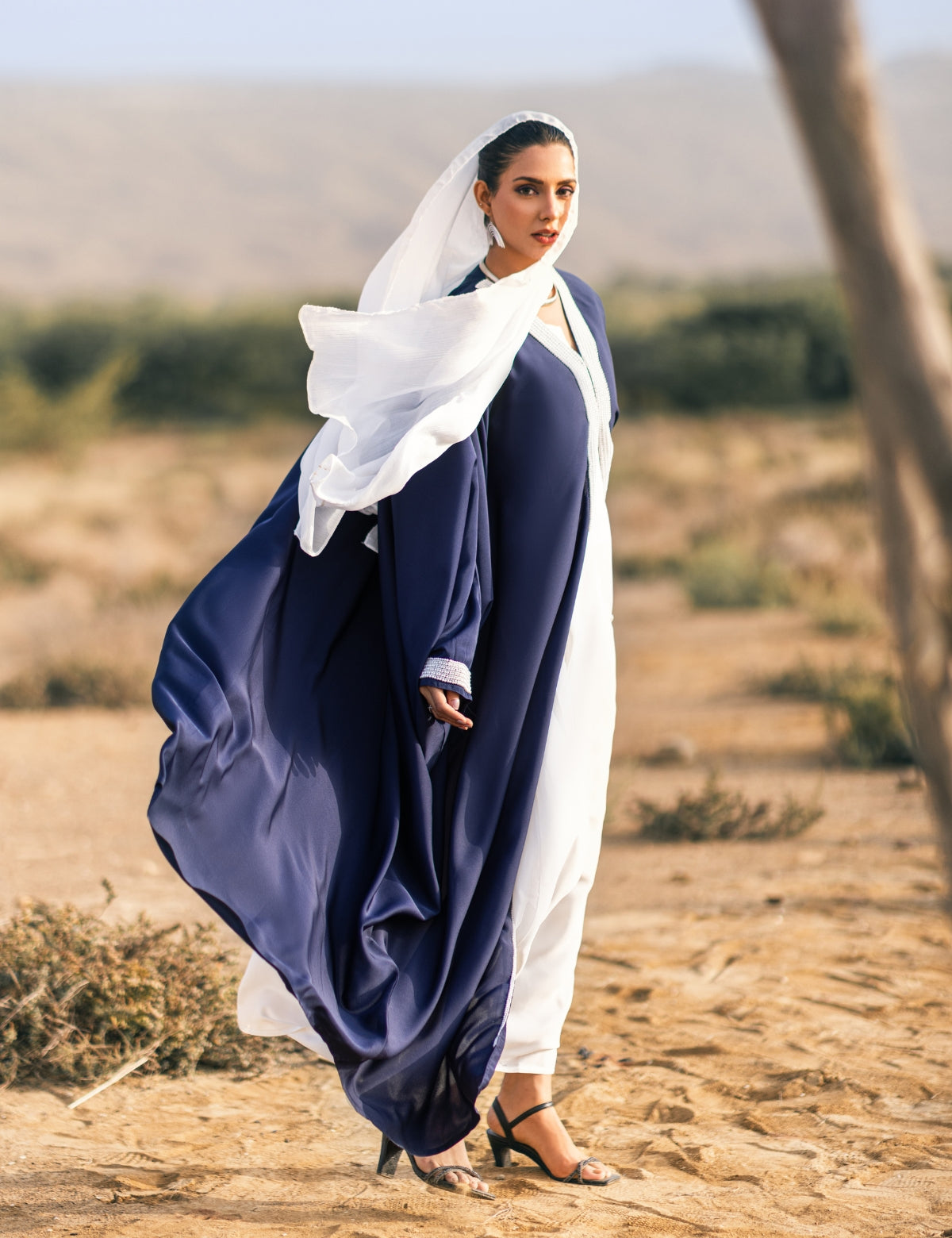 STARRY-NIGHT IN THE MOUNTAINS ABAYA