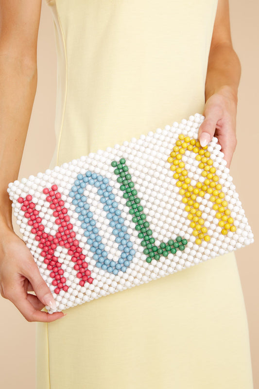 Heartwarming Welcome White Pouch