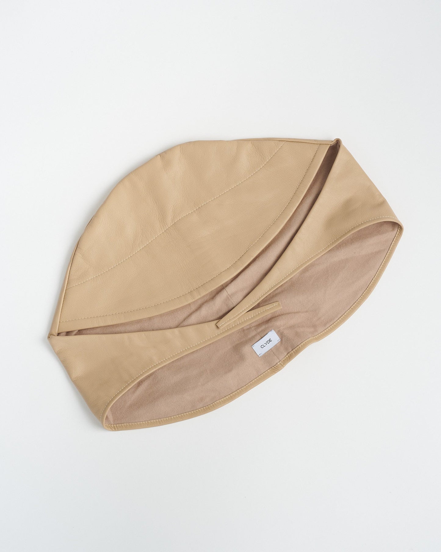 Lambskin Bonnet in Saddle