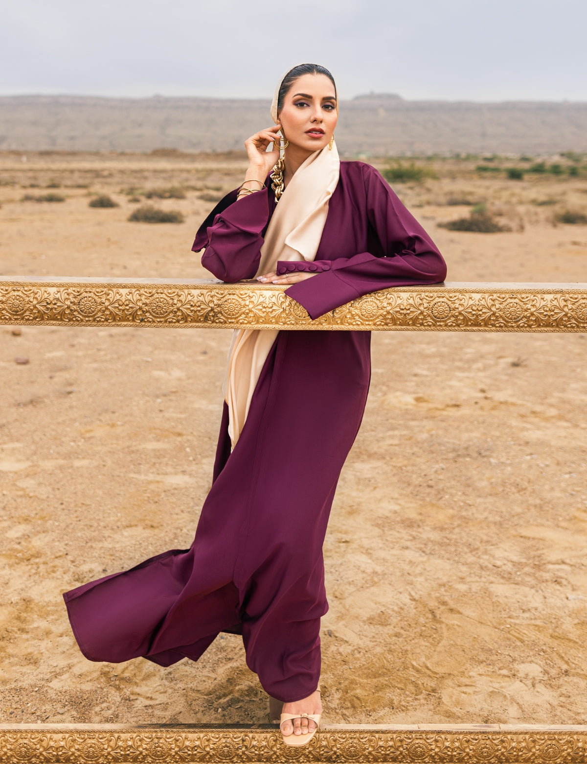 MAGICAL RADIANCE ABAYA