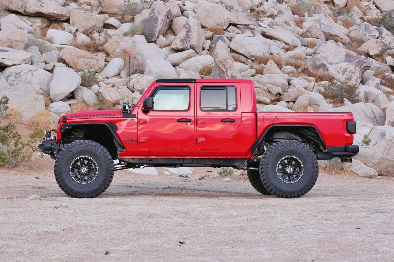 Fabtech 2020 Jeep Gladiator JT 4WD 5in Crawler System w/DL 2.25 N/R Shocks