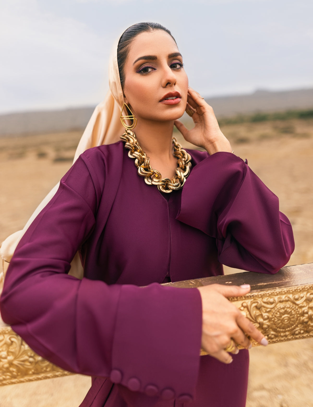 MAGICAL RADIANCE ABAYA