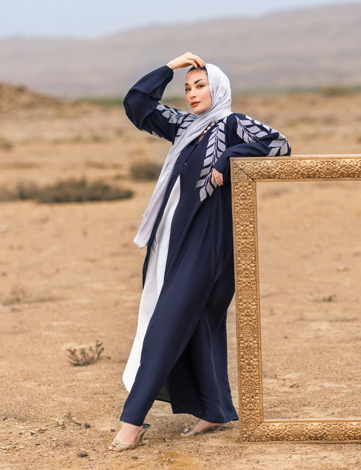 ANGELIC GLANCE ABAYA