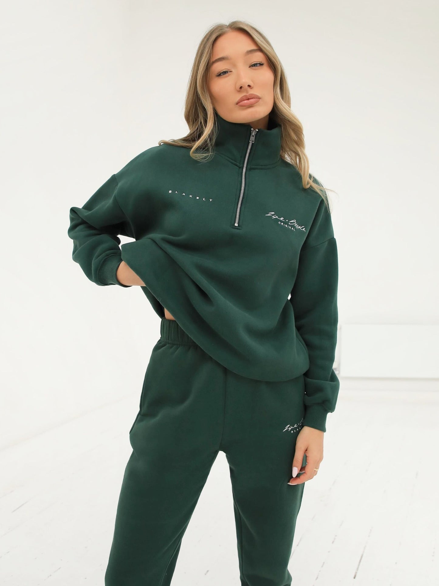 Life & Style II 1/4 Zip Jumper - Forest Green