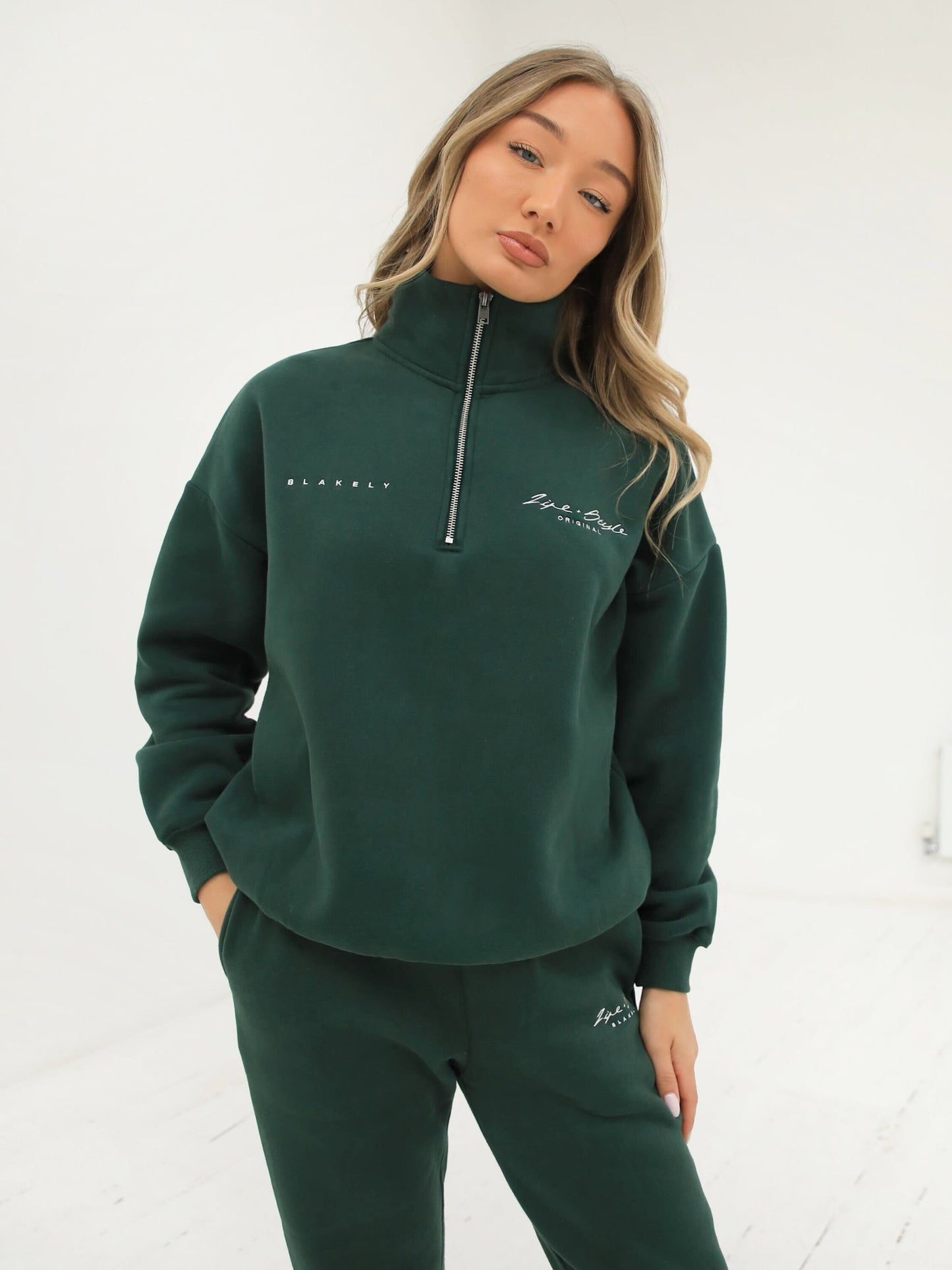 Life & Style II 1/4 Zip Jumper - Forest Green