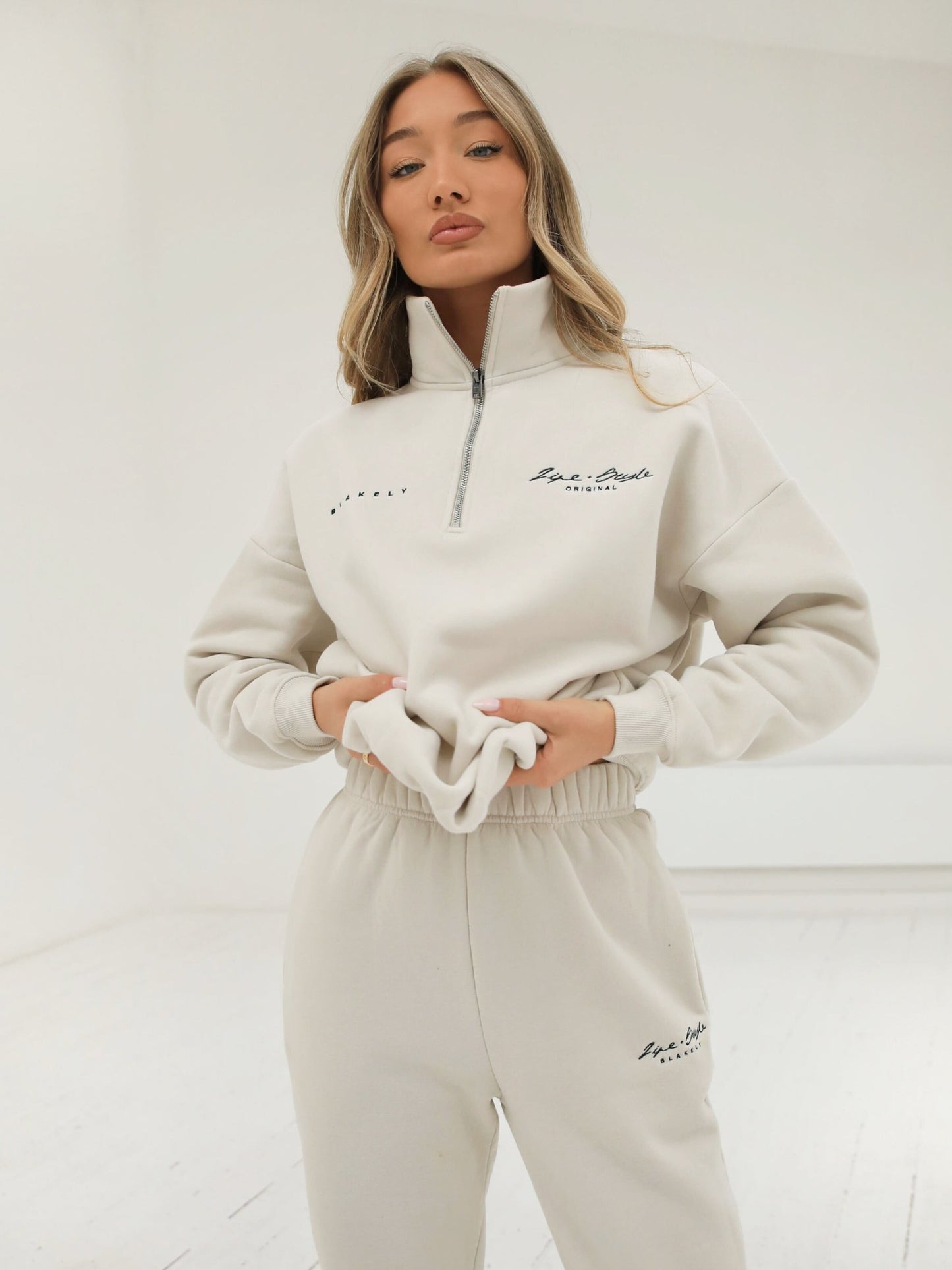 Life & Style II 1/4 Zip Jumper - Chalk