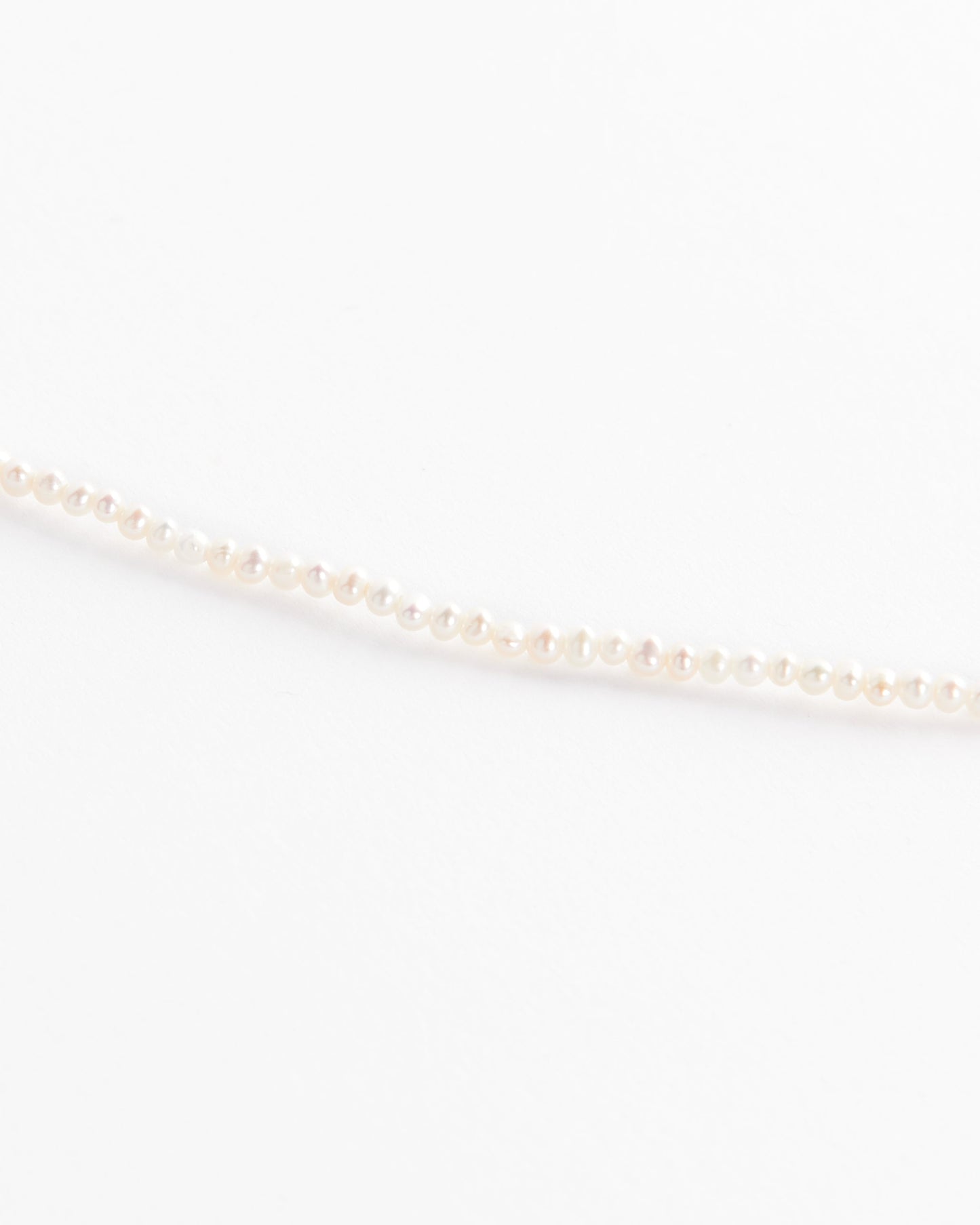 Necklace in Petite Pearl