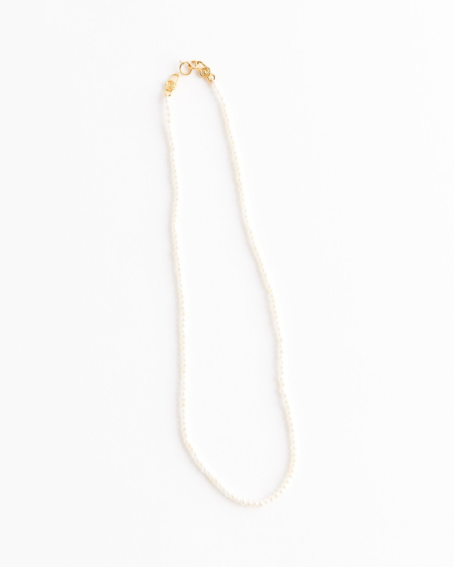 Necklace in Petite Pearl