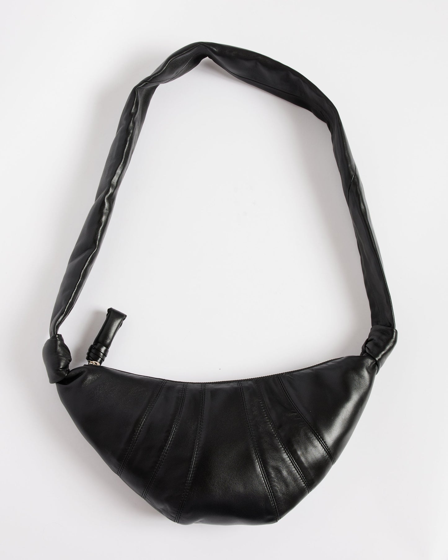 Small Croissant Leather Bag in Black