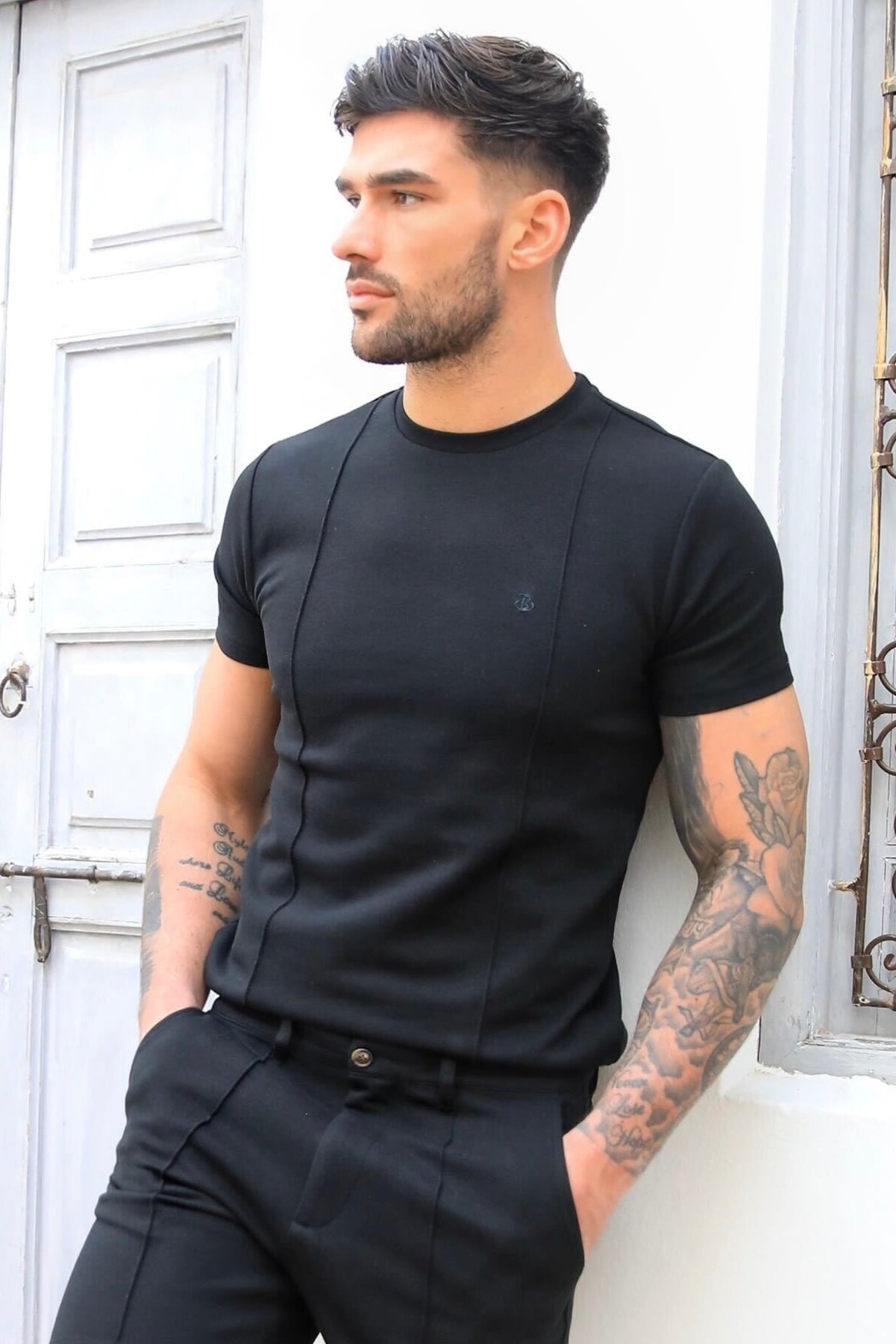 Amezri Seamline T-Shirt - Black