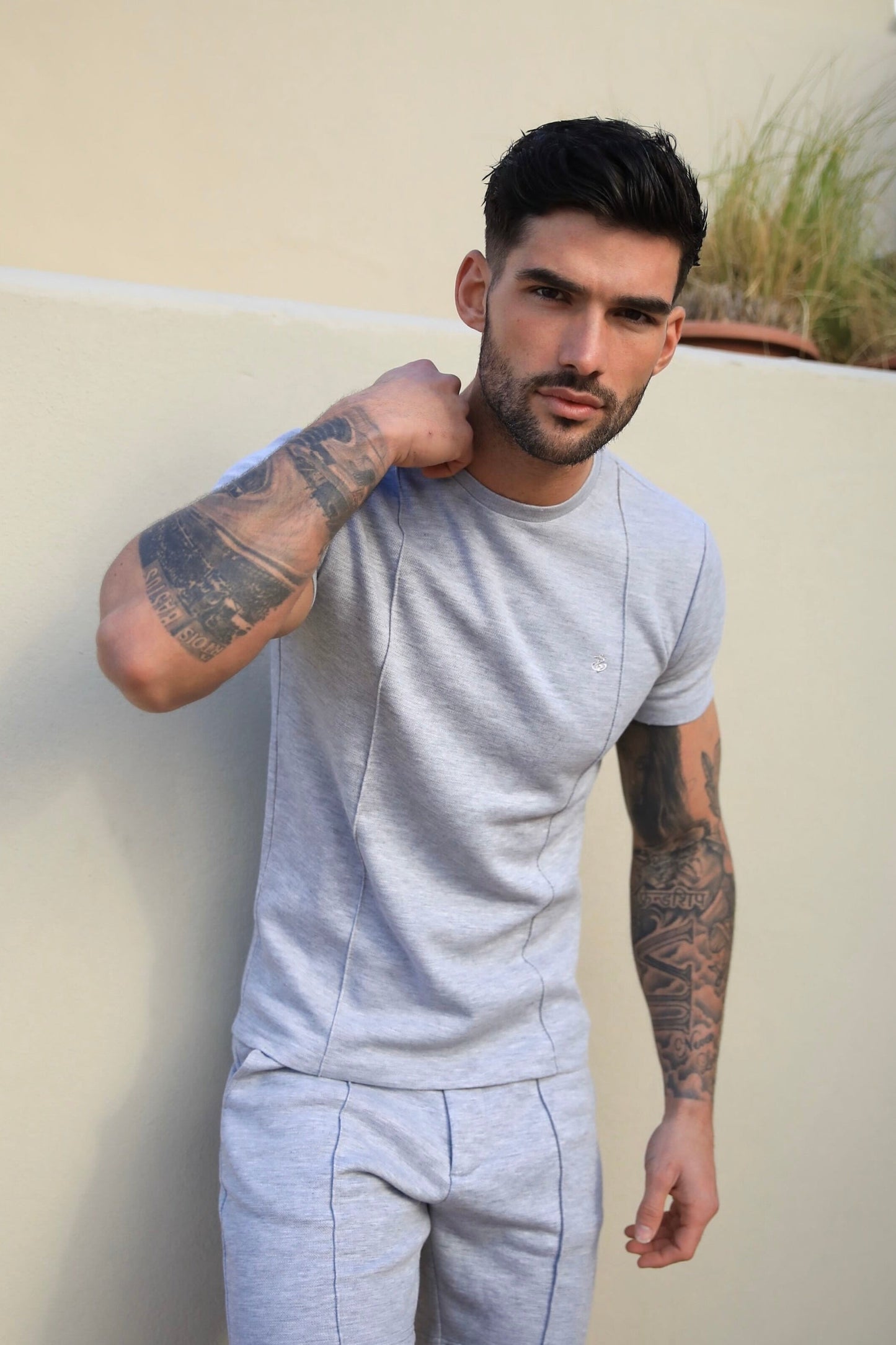 Amezri Seamline T-Shirt - Light Grey