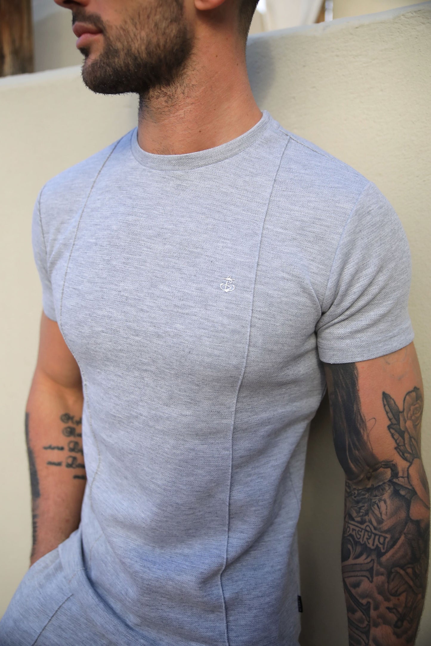 Amezri Seamline T-Shirt - Light Grey