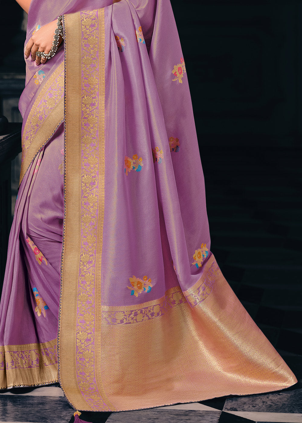 Bright Lilac Purple Designer Zari Woven Tissue Silk Saree