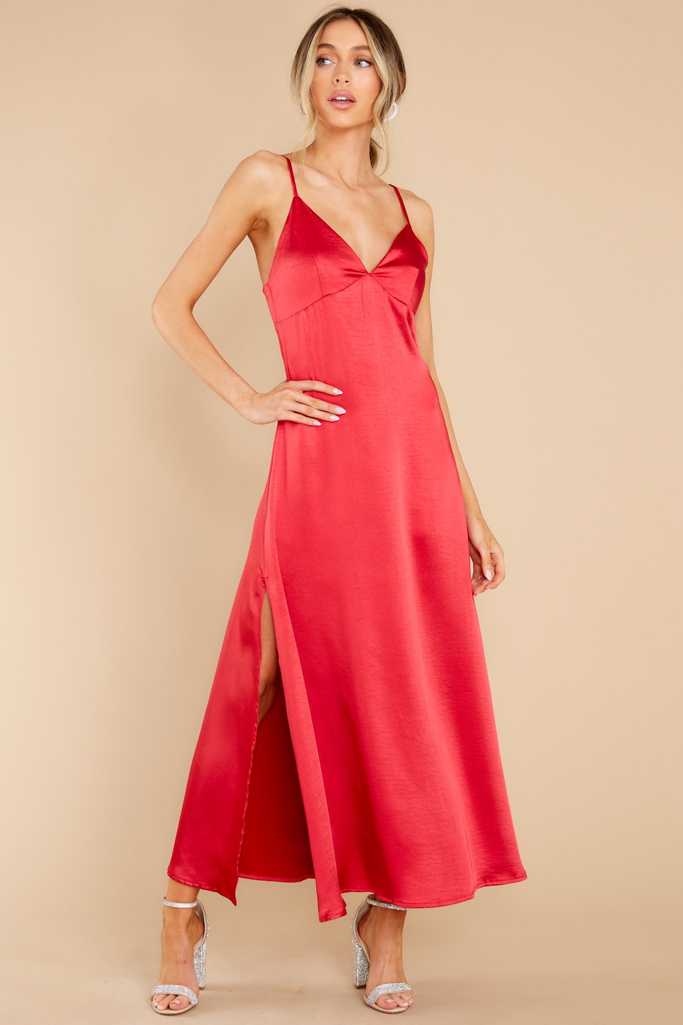 Flirty Gaze Red Midi Dress