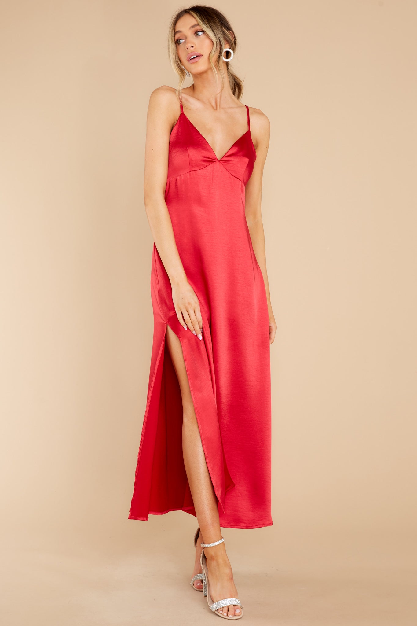 Flirty Gaze Red Midi Dress
