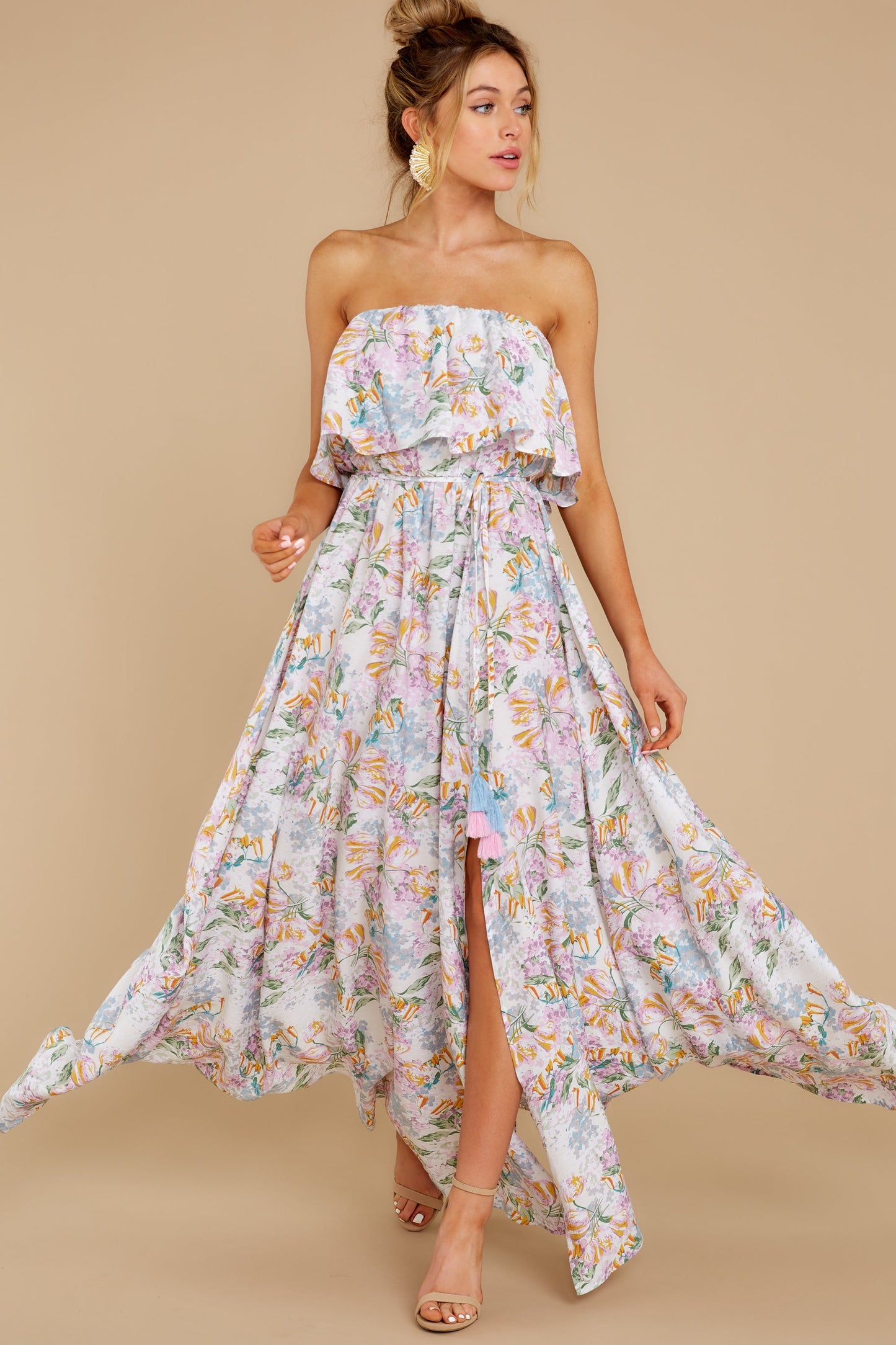 Here She Comes Off White Floral Print Maxi Dress