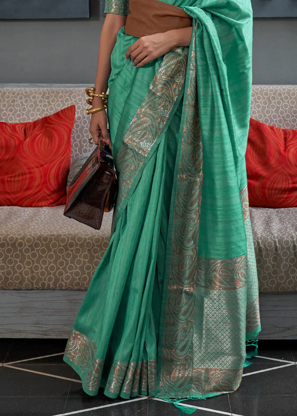 Dark Topaz Green Copper Zari Handloom Weaving Tussar Silk Saree