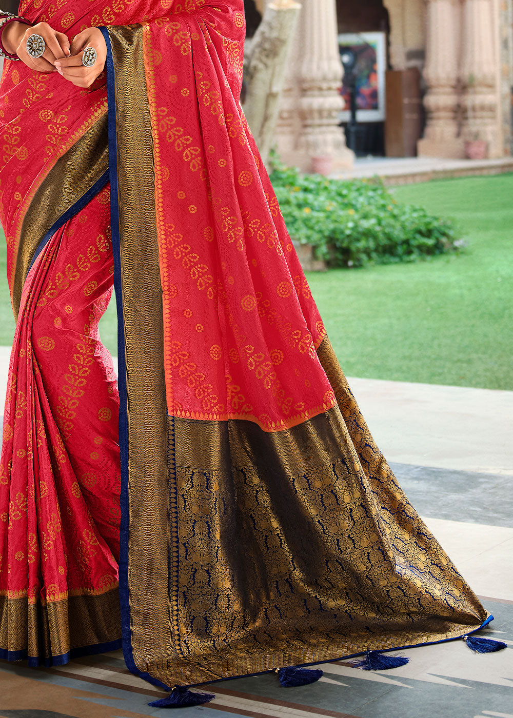 Fiery Rose Pink Zari Woven Kanjivaram Silk Saree