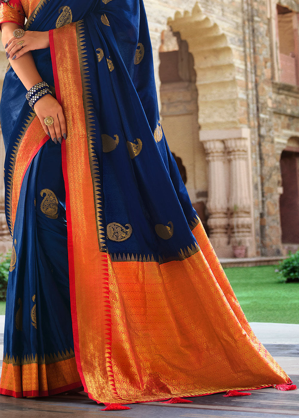 Berry Blue Zari Woven Kanjivaram Silk Saree