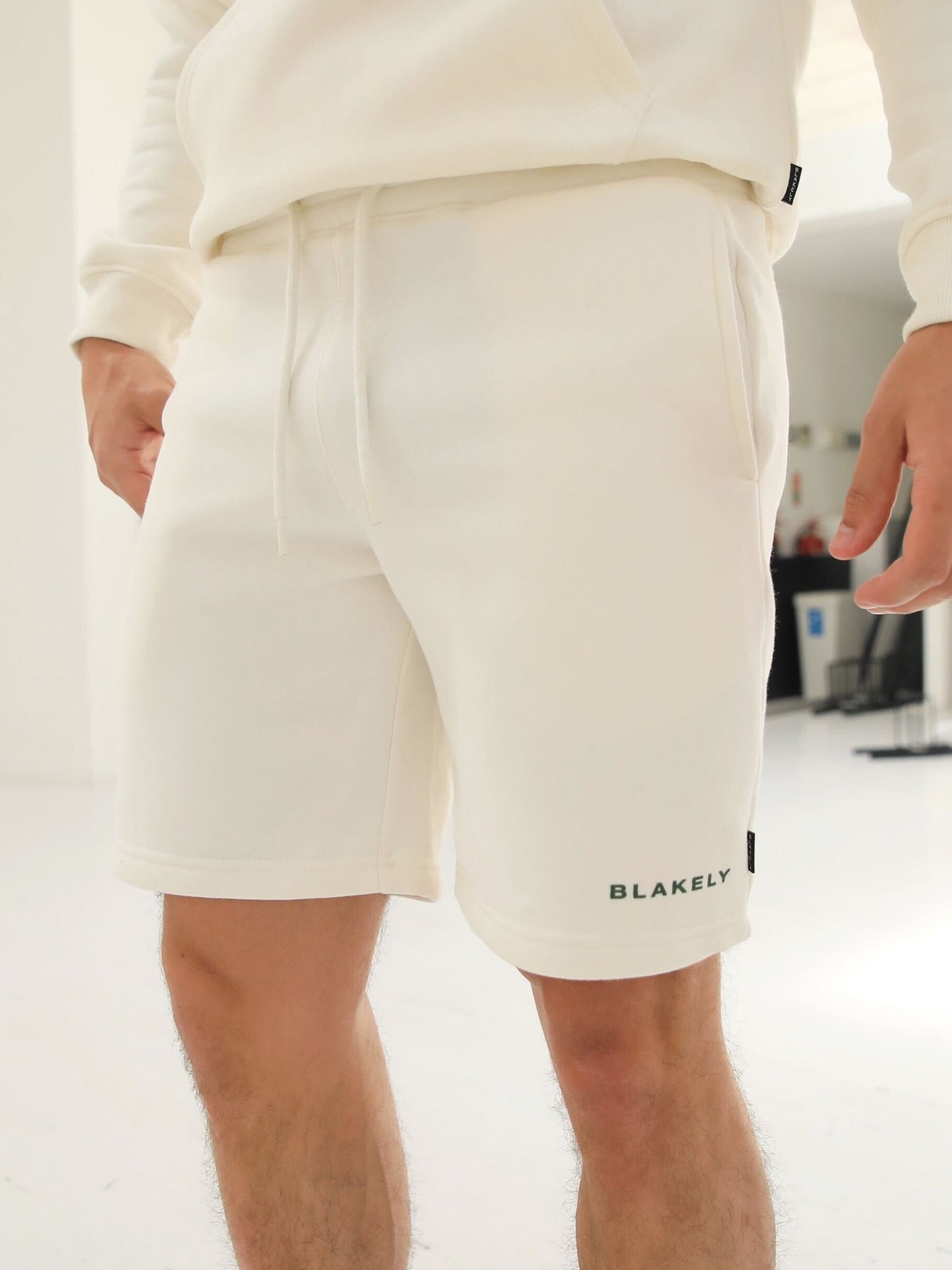 Riviera Initial Jogger Shorts - Off White