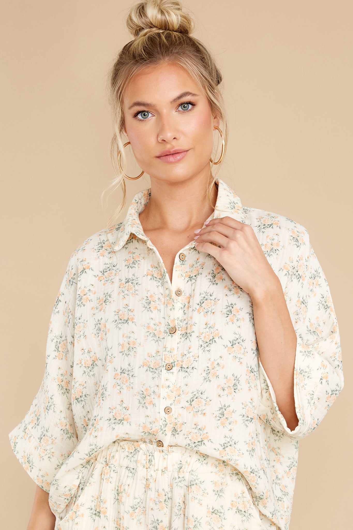 Right On Schedule Ivory Floral Print Top