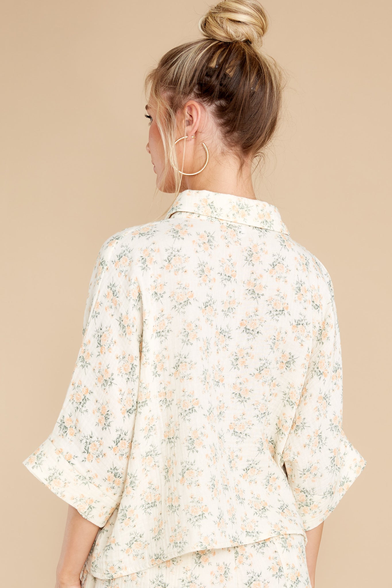 Right On Schedule Ivory Floral Print Top