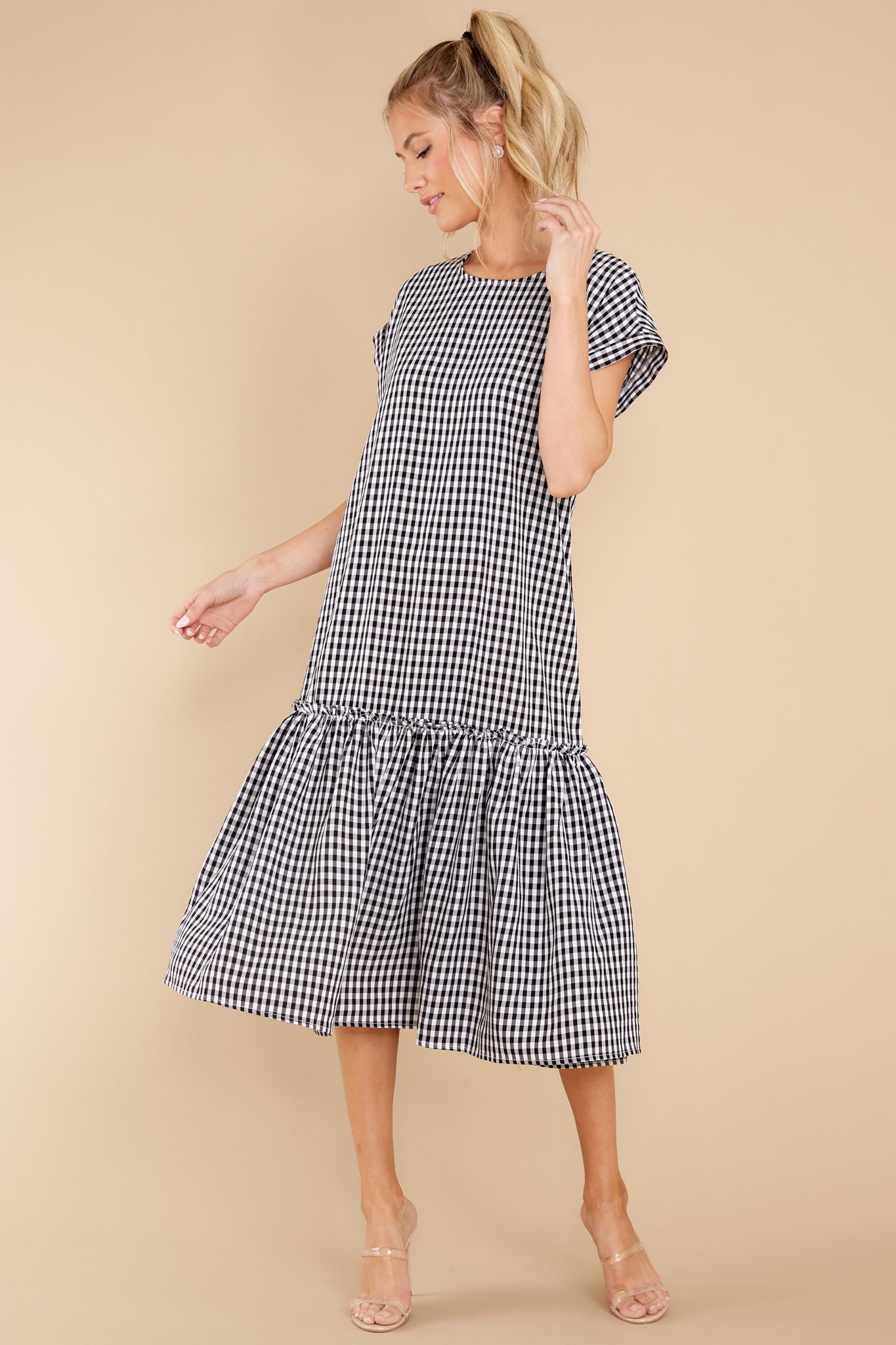 Bold Choice White And Black Gingham Tiered Midi Dress