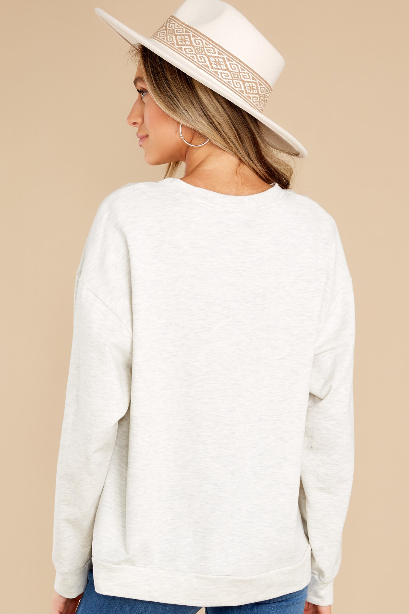 Relaxing Retreat White Graphic Sweatshirt