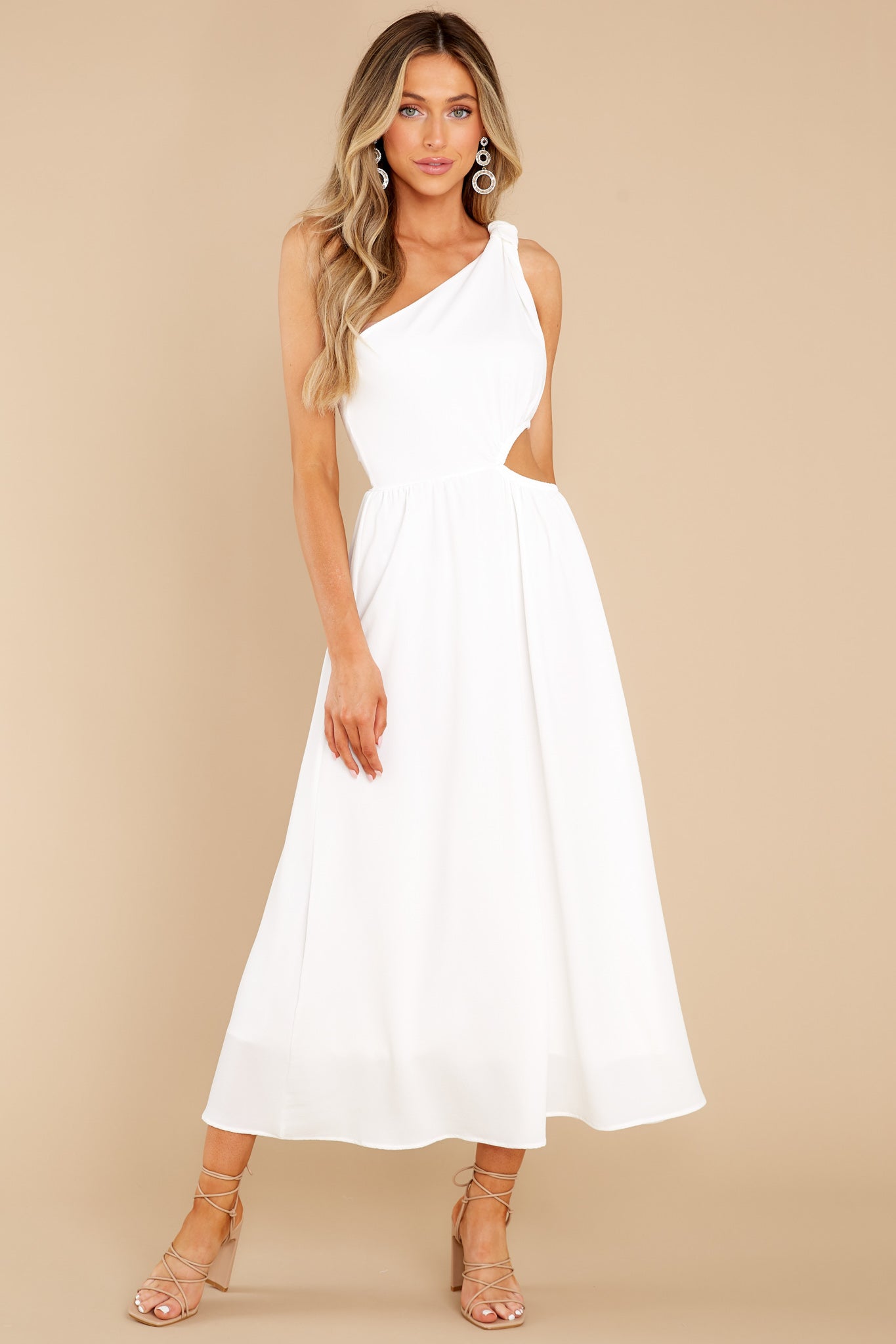 Lovely Dances White Maxi Dress