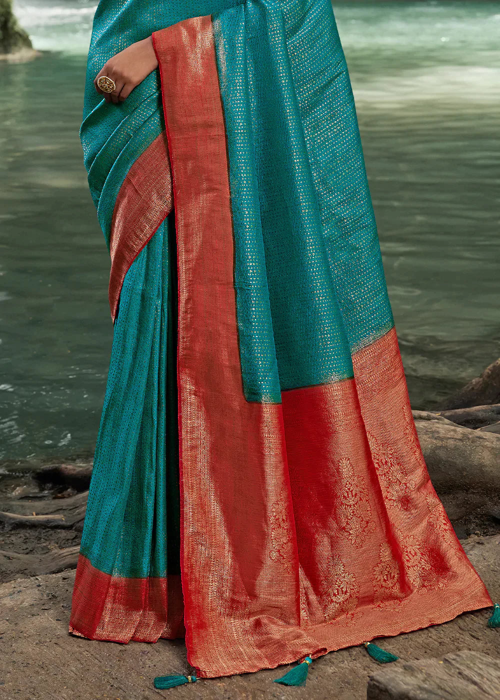 Blue & Red Zari Woven Kanjivaram Silk Saree