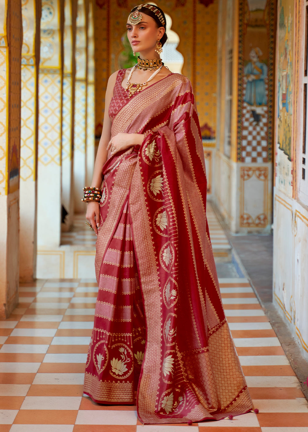 Shades Of Red Zari Woven Banarasi Silk Saree