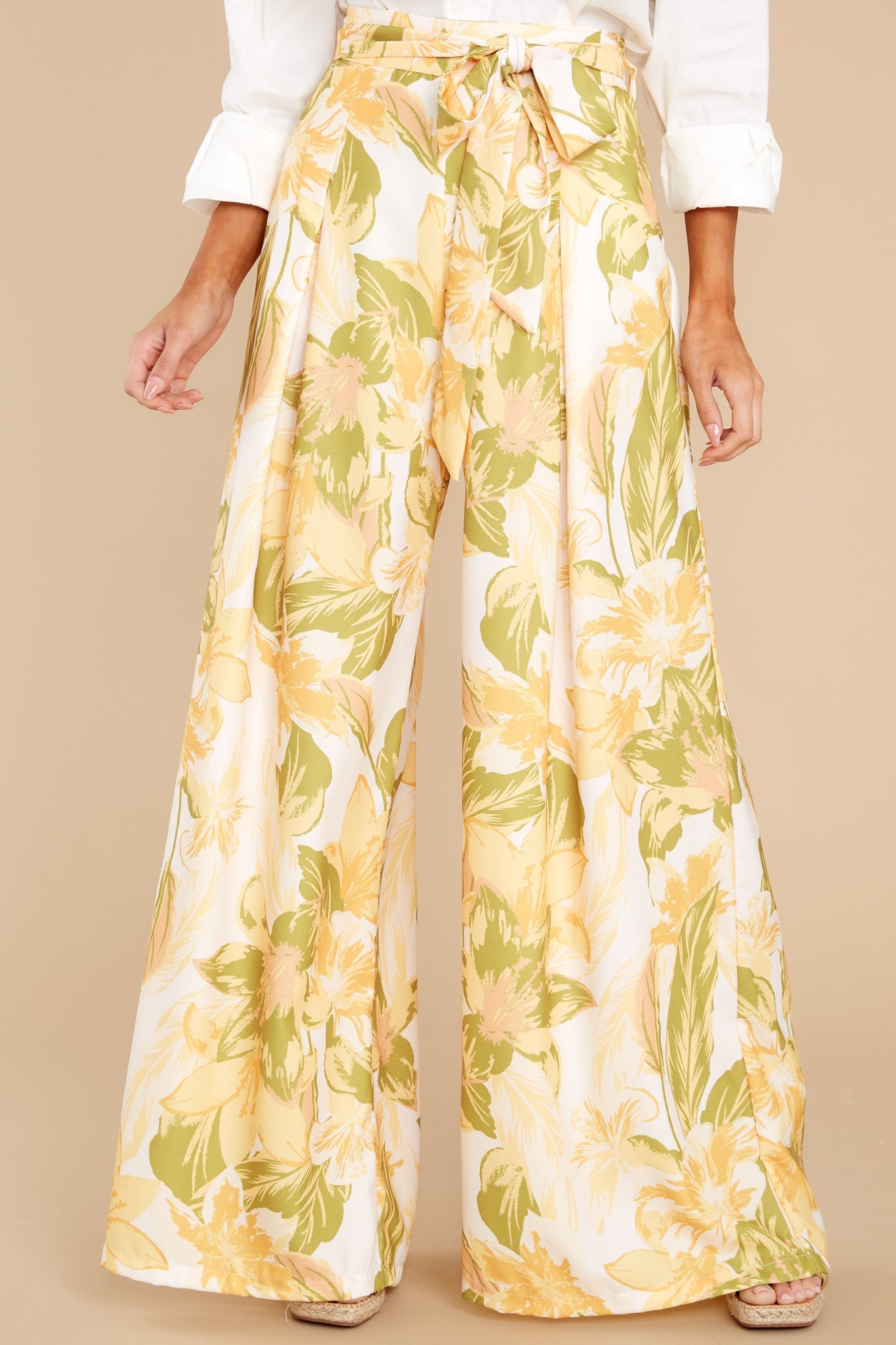 Season's Harmony Yellow Floral Print Pants