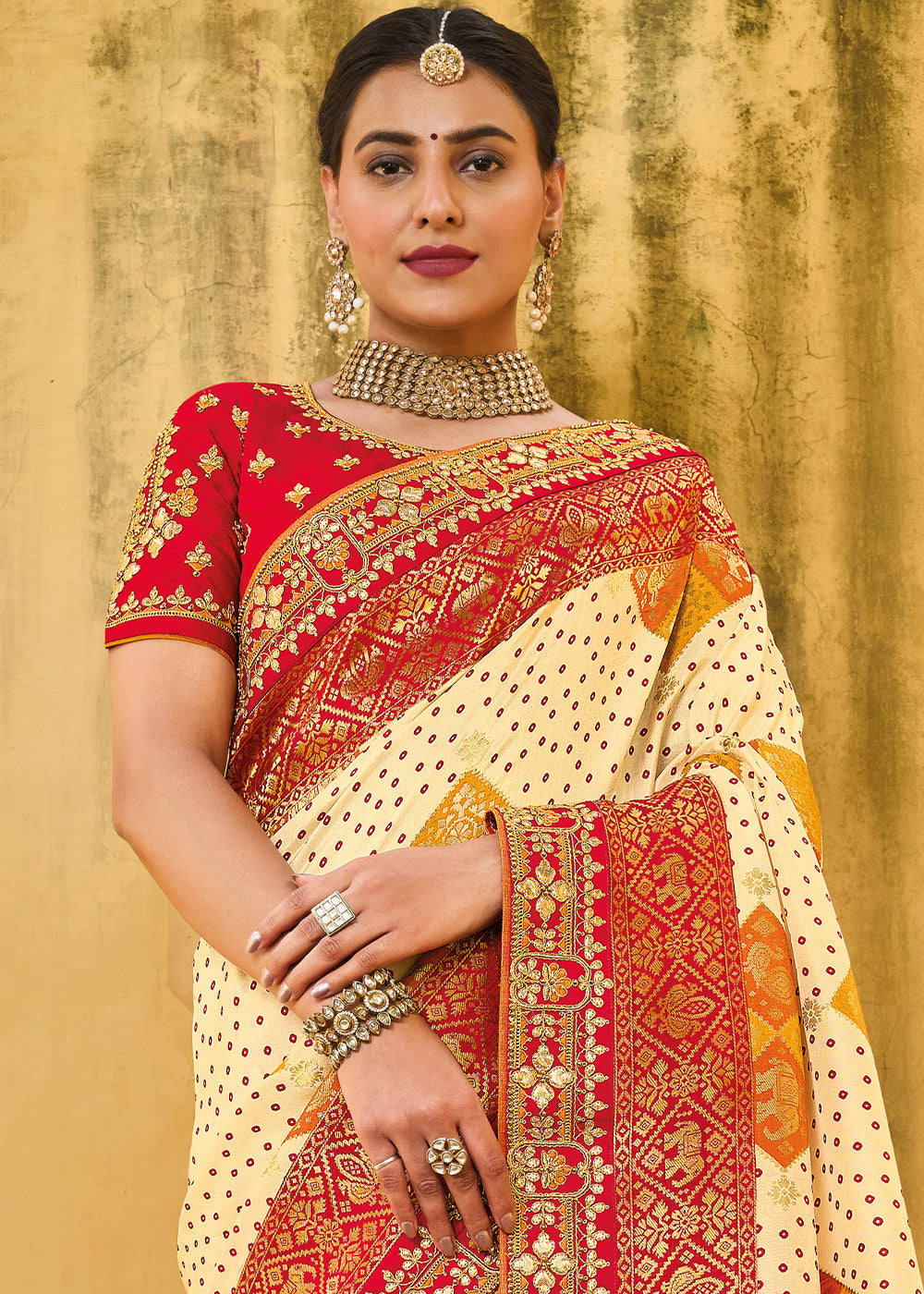 Alabaster White Dola Silk Saree with Beautiful Embroidery work: Wedding Edition