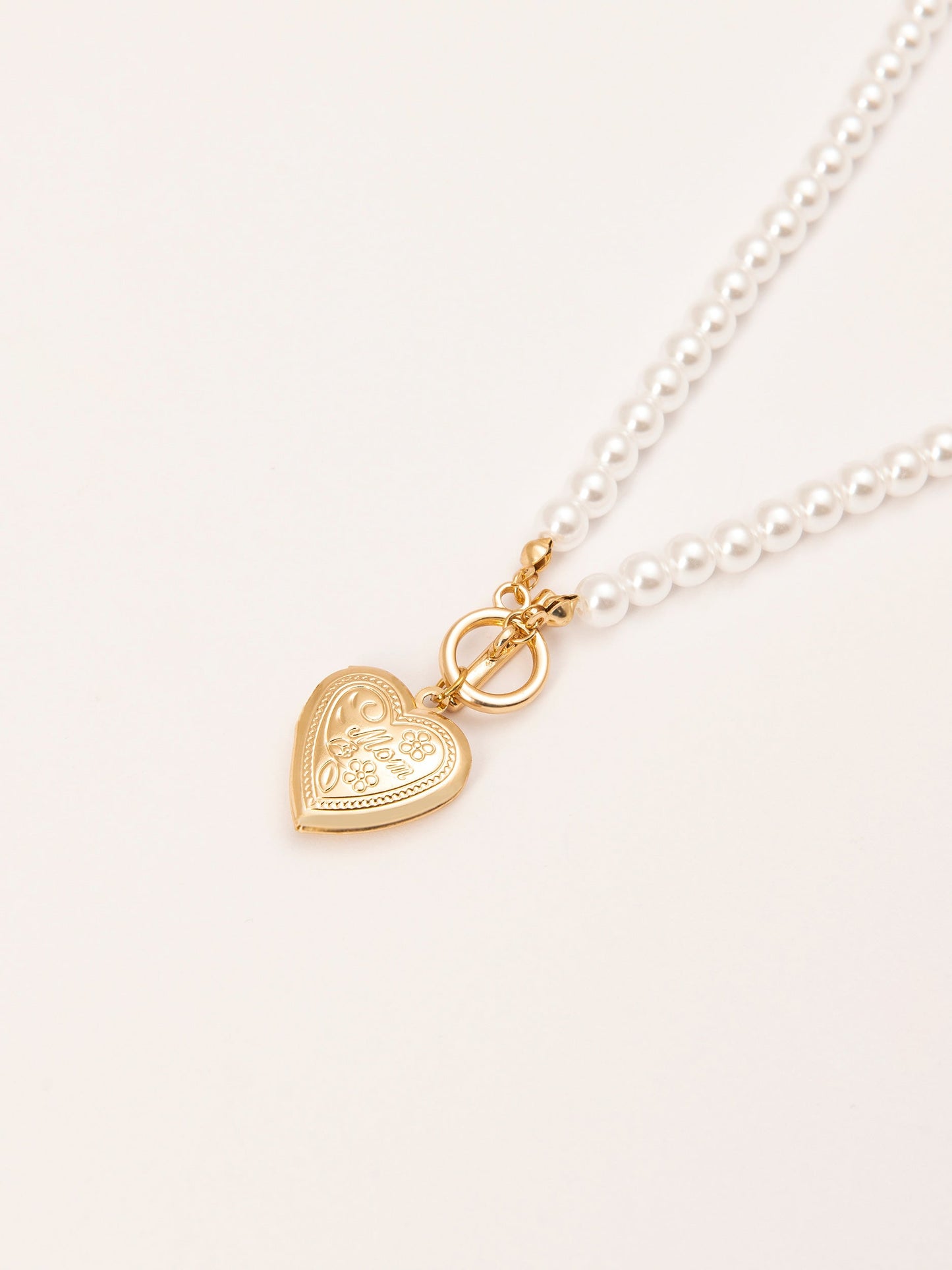 Regal Heart Necklace