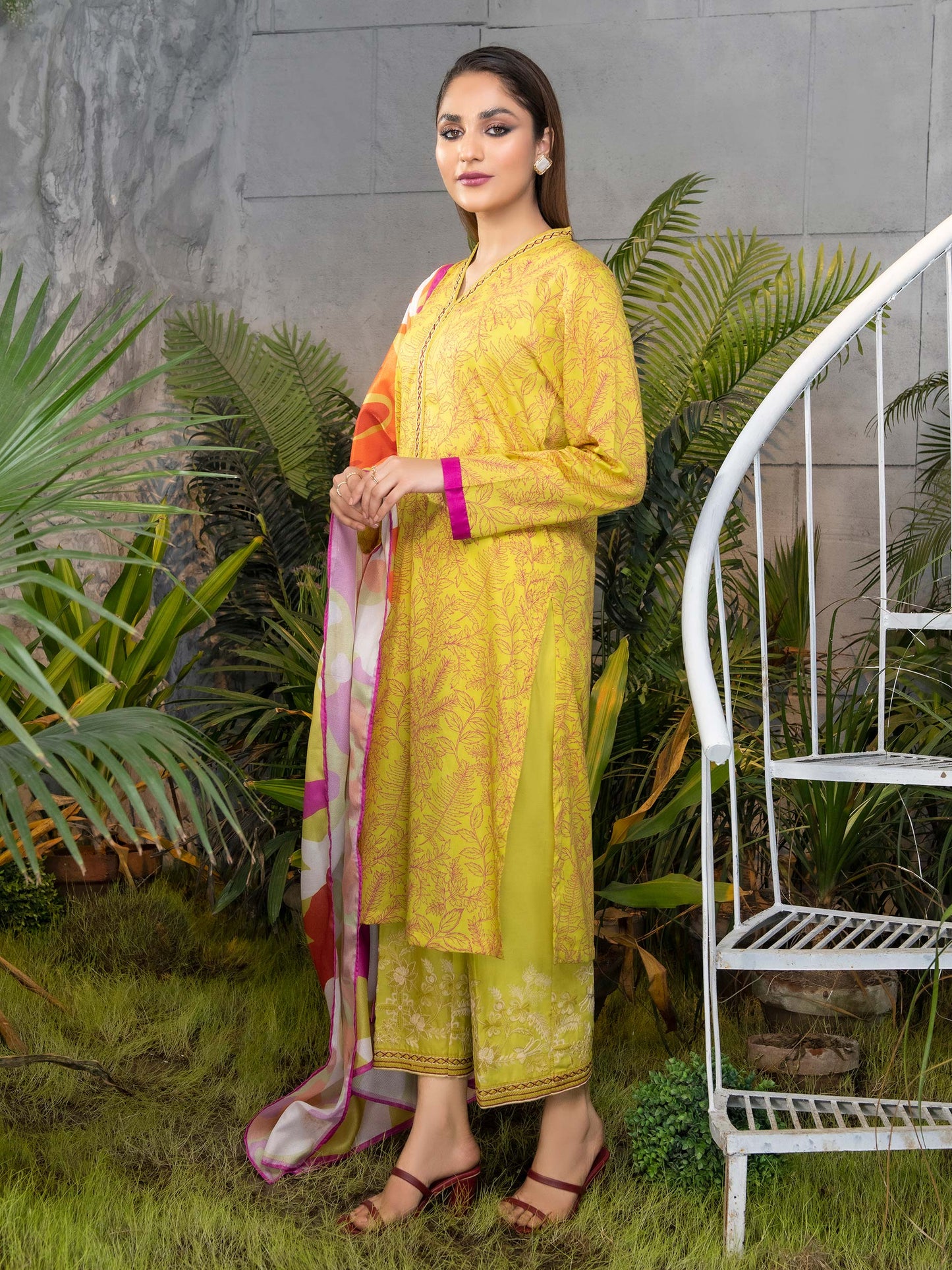 3 Piece Embroidered Lawn Suit