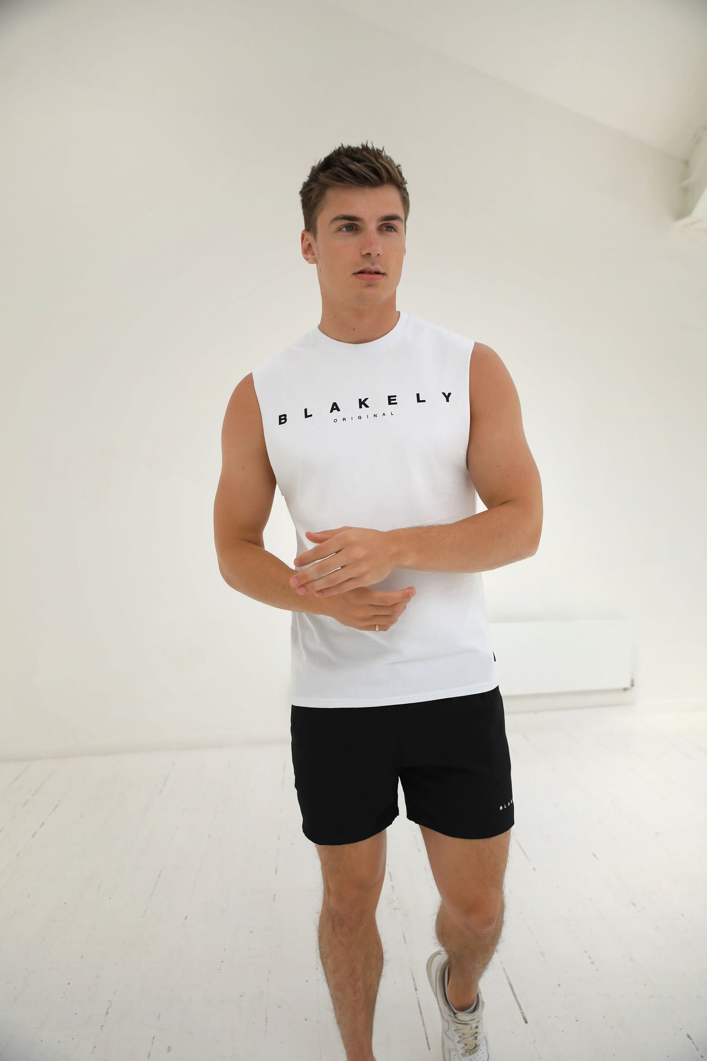 Apex Sleeveless - White
