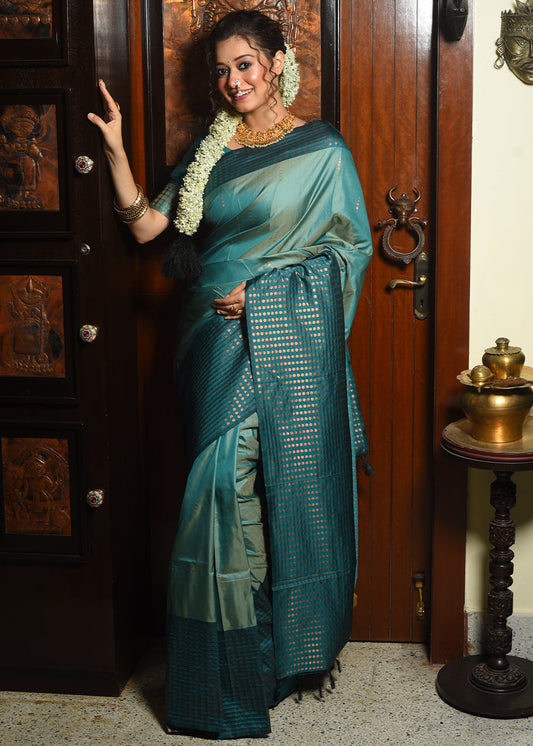 Rama Green Two Tone Zari Woven Banarasi Silk Saree