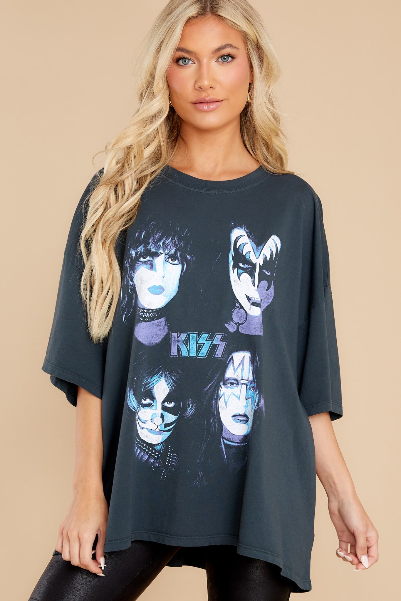 Kiss Worldwide Alive Black Oversized Tee